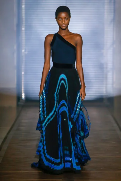 Look 39